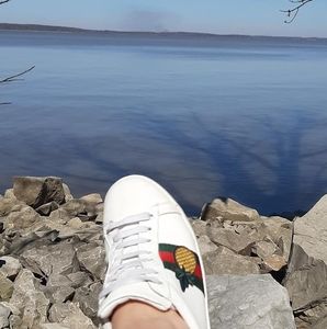 Meet your Posher, Julie